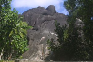 granite_boulder_2